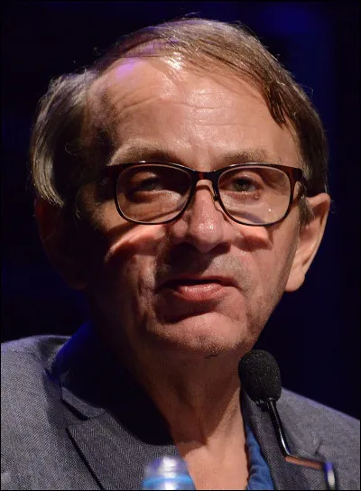 La substance présente, notamment dans le cerveau, et qui joue un rôle de neurotransmetteur a pour nom...