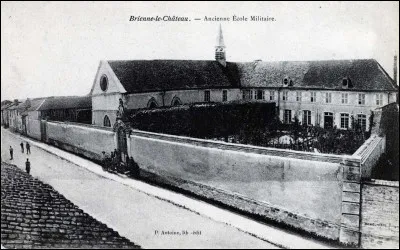 En quelle année l'ancienne école militaire de Brienne a-t-elle été classée « Monument historique » ?