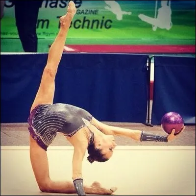 Combien d'années consécutives Delphine Ledoux a-t-elle été Championne de France ?