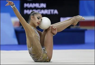 Magarita MAMUN est l'actuelle Championne Olympique (Rio 2016), Elle représente la Russie, mais de quelle origine est son père?