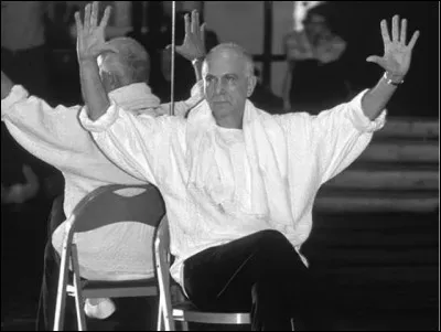 Où se trouve l'École nationale de danse créée par le chorégraphe Roland Petit et qu'il dirigera 26 ans ?