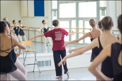 En quelle année fut fondée l'École de danse de l'Opéra de Paris ?