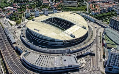 Ce stade se trouve dans quelle ville ?