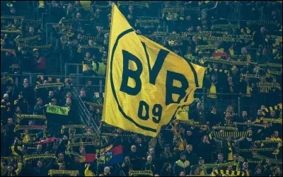 Qui est l'entraîneur actuel du Borussia Dortmund ?