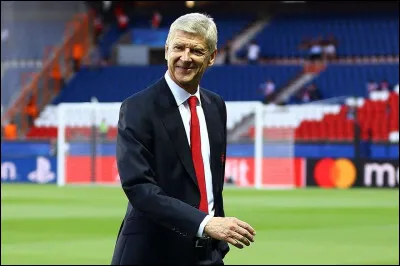 En quelle année, Arsène Wenger a-t-il quitté Arsenal ?