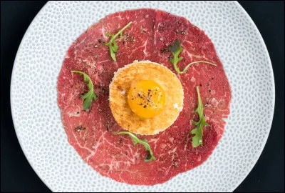 Dans le film "Titanic", qui joue le r&ocirc;le de Jack ?