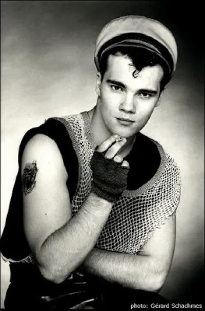 Qui a chanté "Cargo de nuit" ?