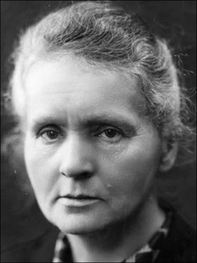 Qui est cette scientifique française, prix Nobel de physique en 1903 et prix Nobel de chimie en 1911 pour ses découvertes du polonium et du radium, morte en 1934 ?