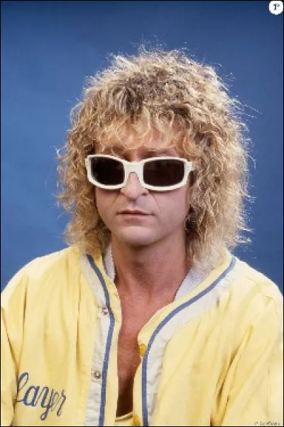 Quel est le grand guitariste anglais qui joue l'intro de ''La poupée qui fait non'' de Polnareff ?