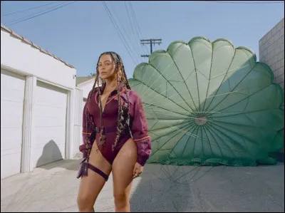 Quelle d&eacute;esse repr&eacute;sentait-elle lors de l'ouverture de Coachella 2018 ?