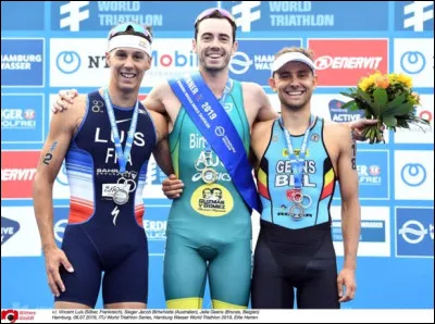 En quoi consiste un triathlon original en plus de la natation et du v&eacute;lo ?