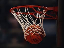 Au basket-ball, à quelle hauteur du sol est placé l'arceau soutenant le panier ?