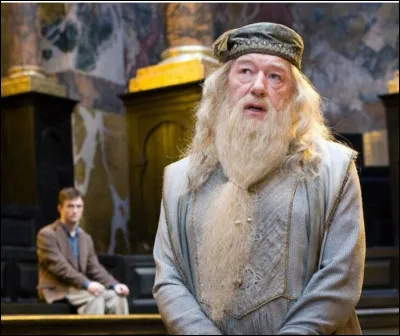 Quel est le deuxième prénom de Dumbledore ?