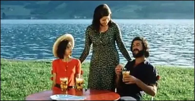 Le Genou de Claire, avec Jean-Claude Brialy, Béatrice Romand et Fabrice Luchini dont c'est le deuxième rôle à l'écran, est un film de/d' ...