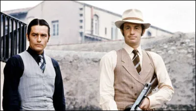 Borsalino, qui raconte les aventures de deux jeunes voyous marseillais incarnés par Alain Delon et Jean-Paul Belmondo, est un film de ...
