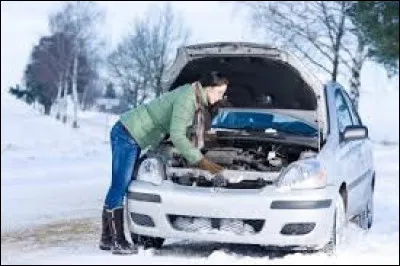 Quand la voiture est en panne ou accidentée, je l'apporte chez le garagiste et :