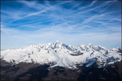 Je joue dans "Sicario : la guerre des cartels" et "Everest". Je suis...