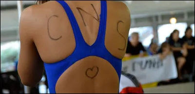 Quelle ancienne nageuse du CNS est devenue championne de France du 100 papillon 100 m dos et 50 m dos en 2019, à Rennes ?