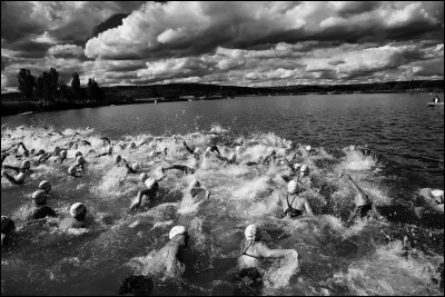 Quelle distance d'eau libre est inscrite aux Jeux olympiques ?