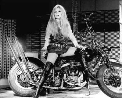 Quelle moto préférait Brigitte Bardot ?