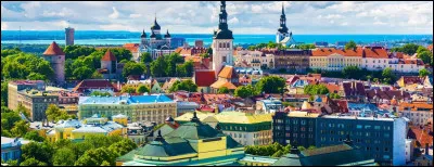 Les pays Baltes regroupent...