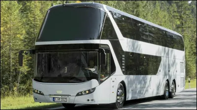 Neoplan, niveau 2. Comment se nomme le superbe vaisseau amiral du constructeur allemand ?