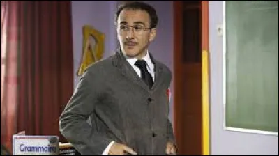 Qui incarne le rôle de Mr Latouche dans le film "L'Élève Ducobu" ?