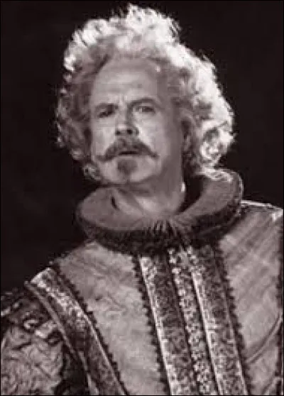 Quels sont les surnoms des fantômes des 4 maisons ?