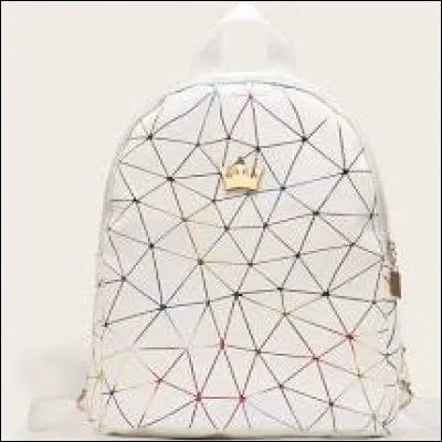 Qu'est-ce que l'on peut toujours trouver dans ton sac à dos ?