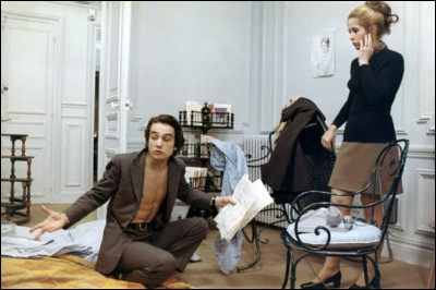 Dans "Domicile conjugal", Antoine Doisnel (Jean-Pierre Léaud) a épousé Christine Darbon (Claude Jade). C'est un film de / d' ...