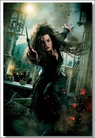 Bellatrix Lestrange a été tuée par Ginny Weasley.