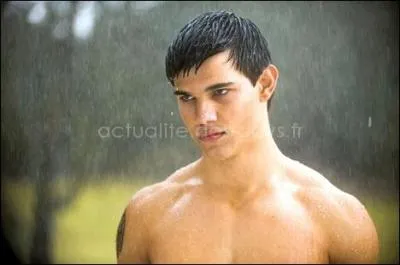 Qui est le meilleur ami de Bella ?