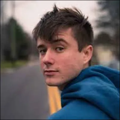 Qui est ce chanteur ?