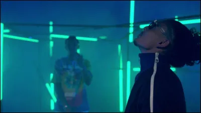 Le groupe MMZ a sorti un de leurs meilleurs clips. C'est :