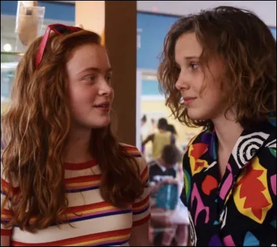 Pourquoi Max emmène-t-elle Eleven faire les boutiques ?