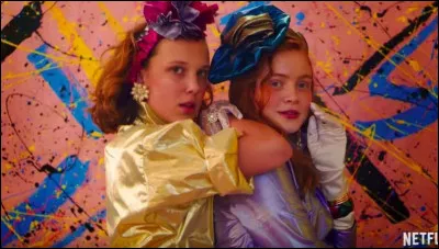 À quoi les filles jouent-elles dans la chambre d'Eleven ?