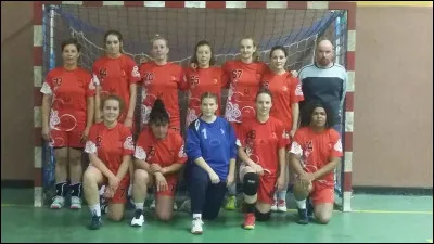 Lors de la saison 2017-2018, sur 22 matchs de championnat, combien de victoires avait remportées notre équipe +16 féminines ?