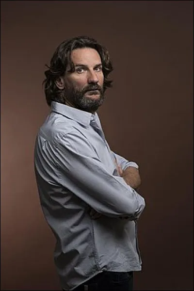 D'après le titre du roman de Fréderic Beigbeder, "L'amour dure … " ?