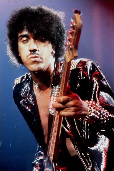 Quel groupe a chanté "Johnny the Fox Meets Jimmy the Weed" ?