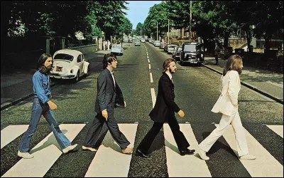 Quel groupe a chanté "Hey Jude" ?