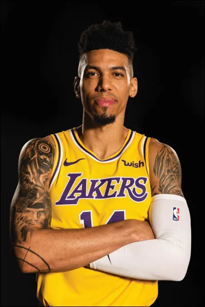 Il joue au Lakers, vous l'avez !