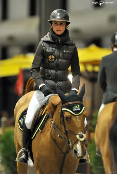 Comment s'appelle cette cavalière ?