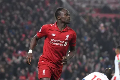 Quel est ce footballeur ?