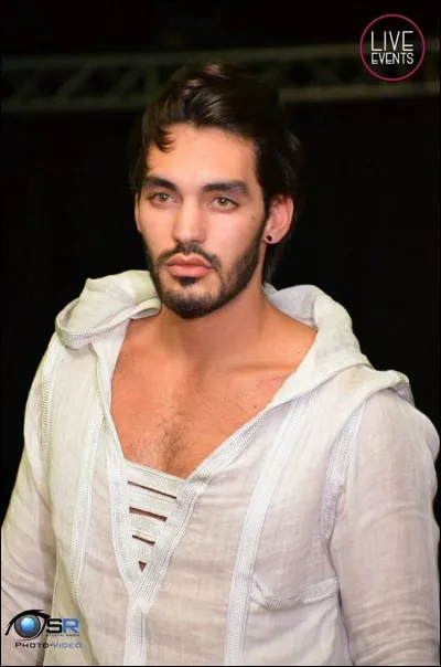 Quel est le nom de ce mannequin ?