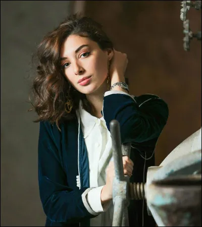 Quel est le nom de ce mannequin ?