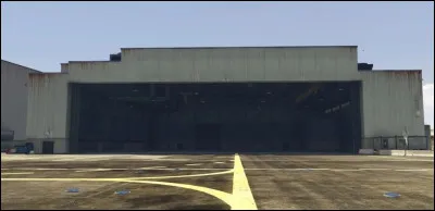 Ce hangar a pour fonction la réparation ou la mise à l'abri temporaire d'un aéronef. D'après l'image, est-il réel ?