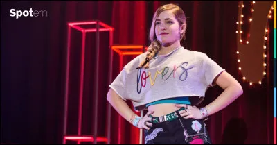 Comment s'appelle le père de Mía ?