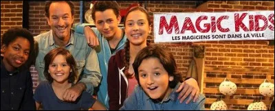 Créateur et présentateur magicien de "Magic Kids" sur Gulli.