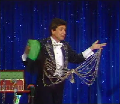 Double champion du monde malgré sa surdité et un livre intitulé "La malle des Indes" où il relate ses souvenirs.