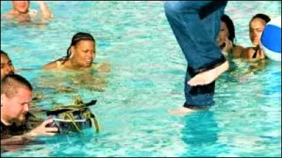 Magicien gothique, ses émissions télé Mindfreak et BeLIEve le font connaître mondialement, mais c'est sans compter sur ses talents de chanteur à travers déjà 5 albums !